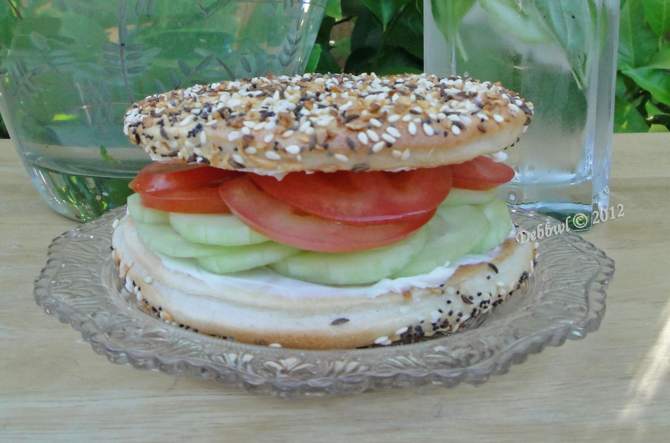  A delicious and colorful vegetarian bagel sandwich perfect for breakfast, lunch or dinner.