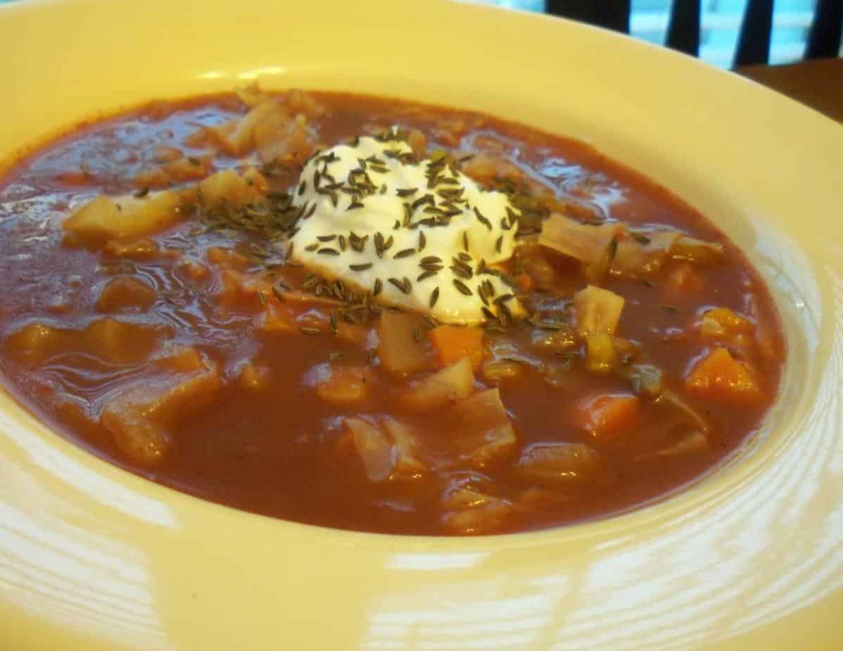  A hearty bowl of cabbage soup that warms the soul!