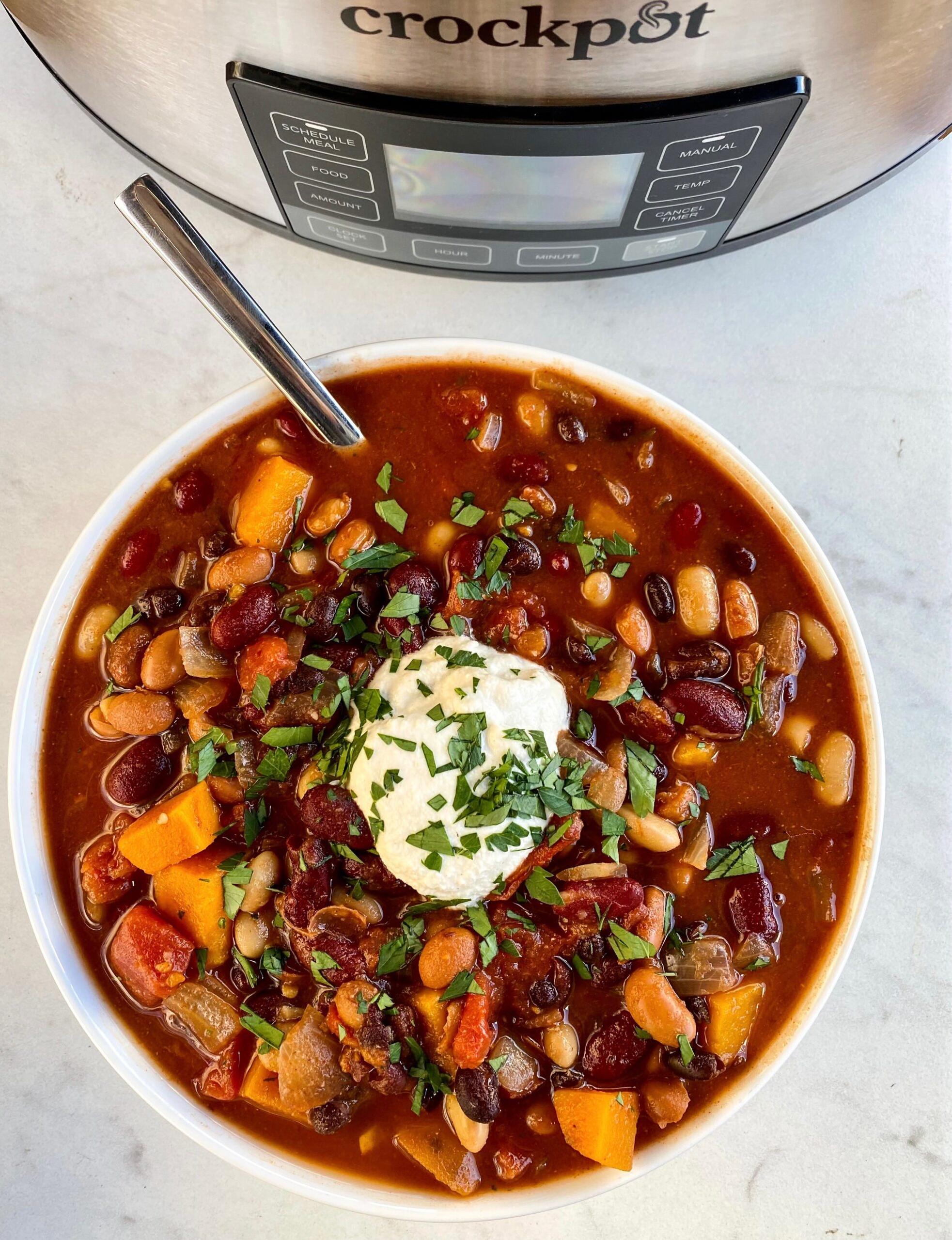  A hearty bowl of vegan sweet potato chili, perfect for cooler days