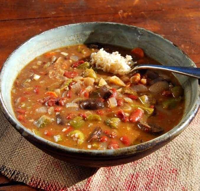  A hearty bowl of vegetarian gumbo, full of flavor and soul-warming goodness.