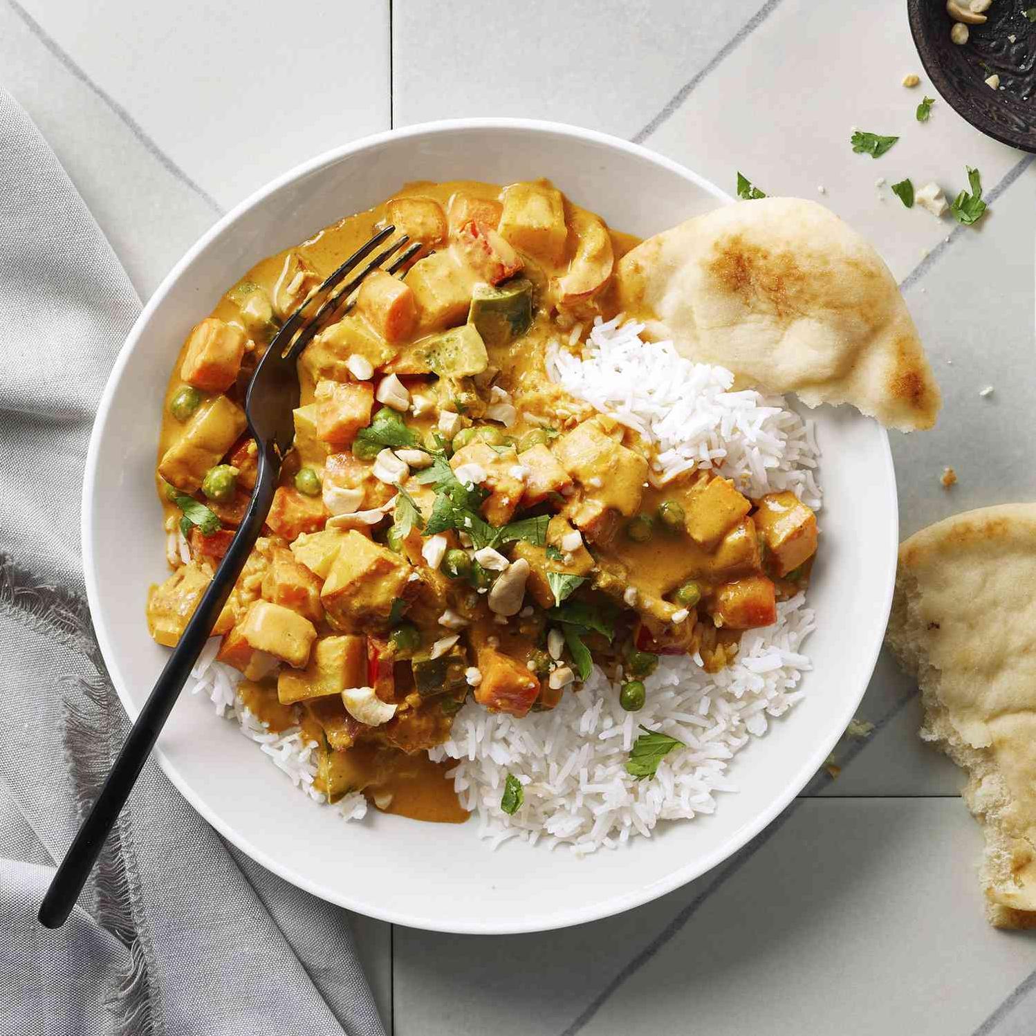  A hearty meal that's easy to make, this korma is perfect for busy weeknights.