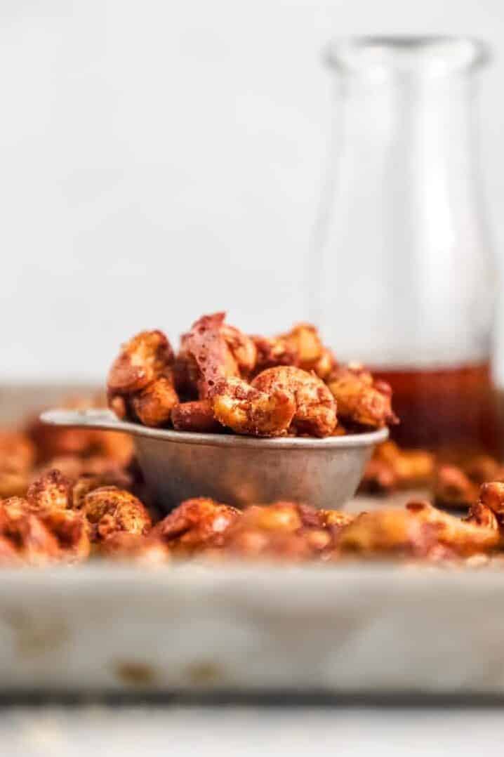  A little bit of cinnamon and maple syrup take roasted cashews to a whole new level.