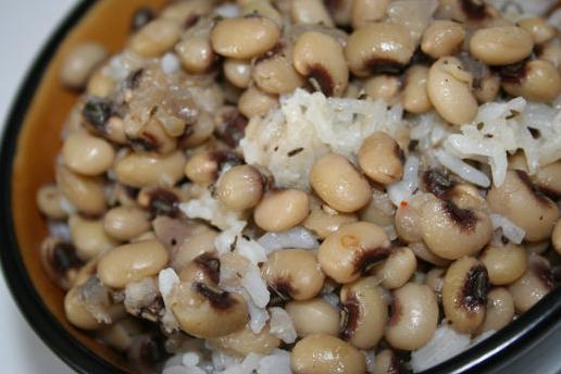  A piping hot bowl of Hoppin' John on a chilly winter night