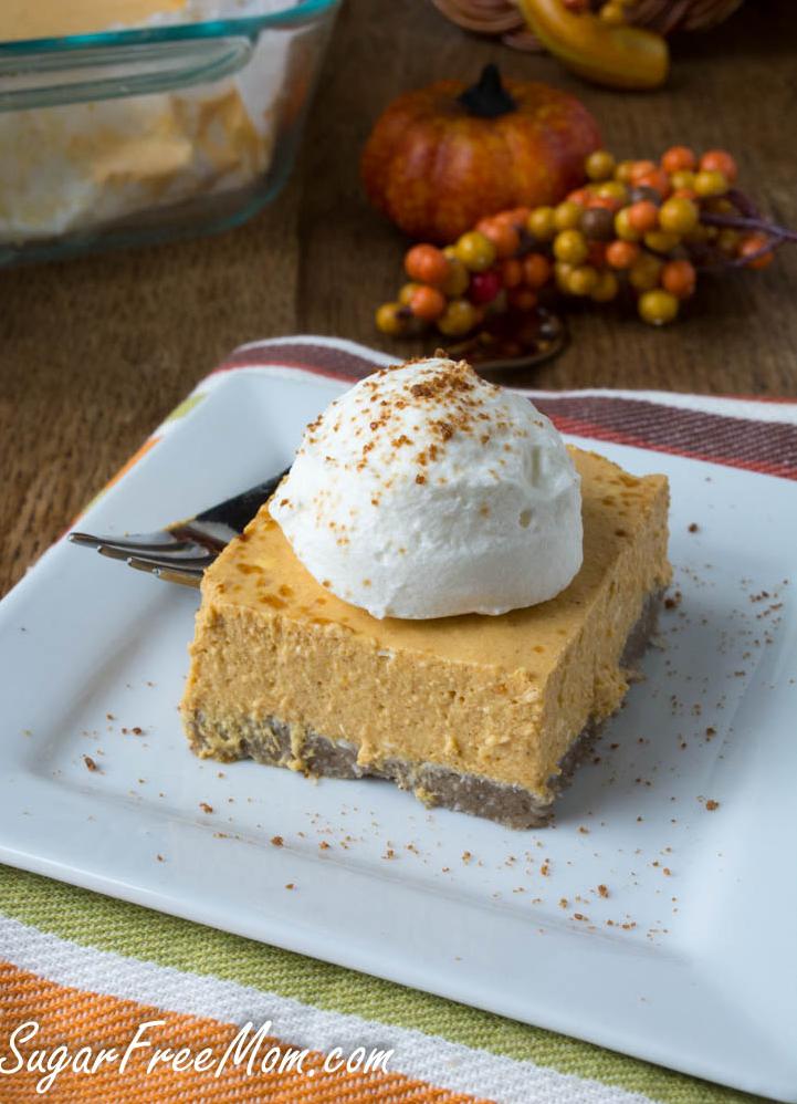  A slice of this pumpkin cheesecake will satisfy ALL your fall dessert cravings!