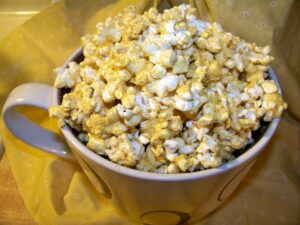 Cheezy Popcorn(Vegan)