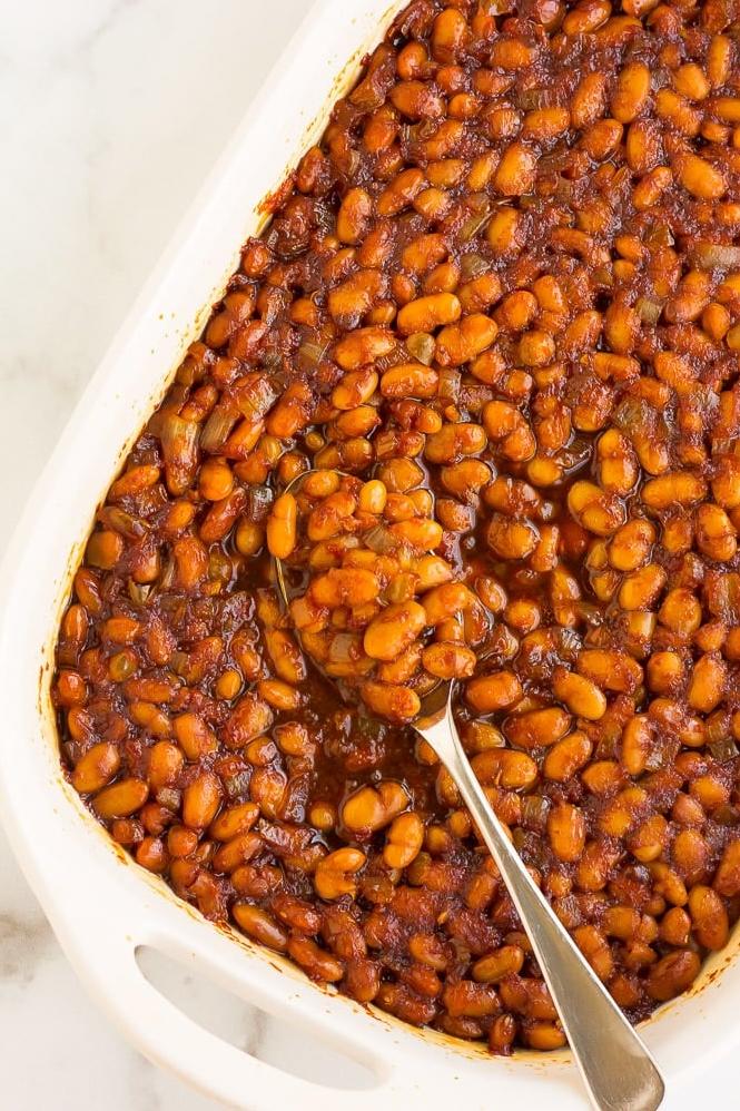  Comfort food just got healthier with these vegan baked beans!