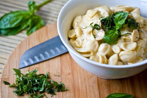  Creamy and luscious Alfredo sauce blended with vegan ingredients.