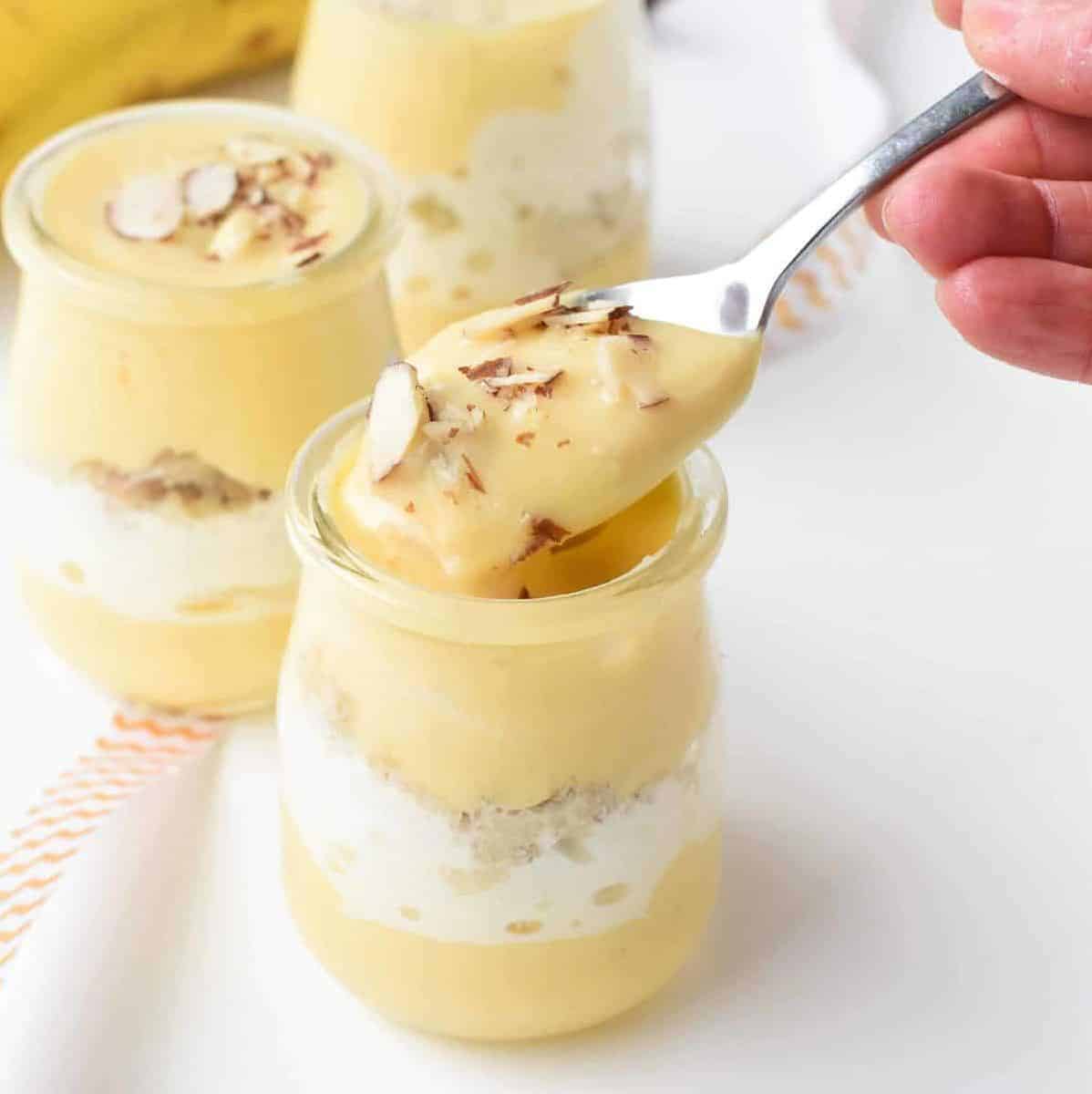  Creamy vanilla custard with a sweet banana twist