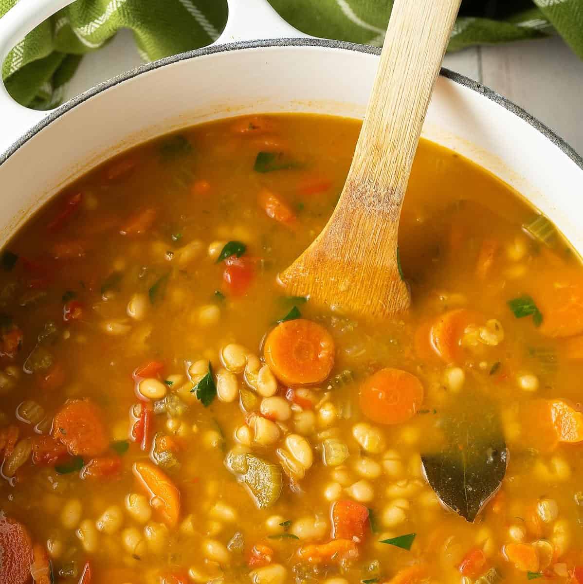  Creamy Vegan Navy Bean Soup, perfect for a chilly day!