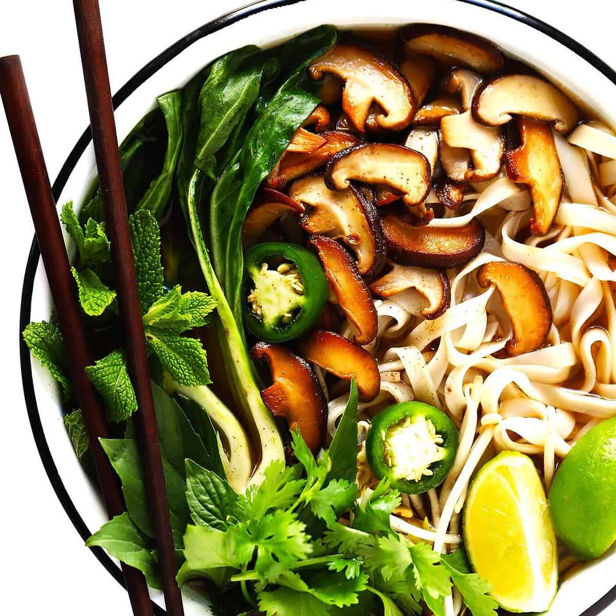  Discover the authentic flavors of Vietnam with this plant-based recipe.