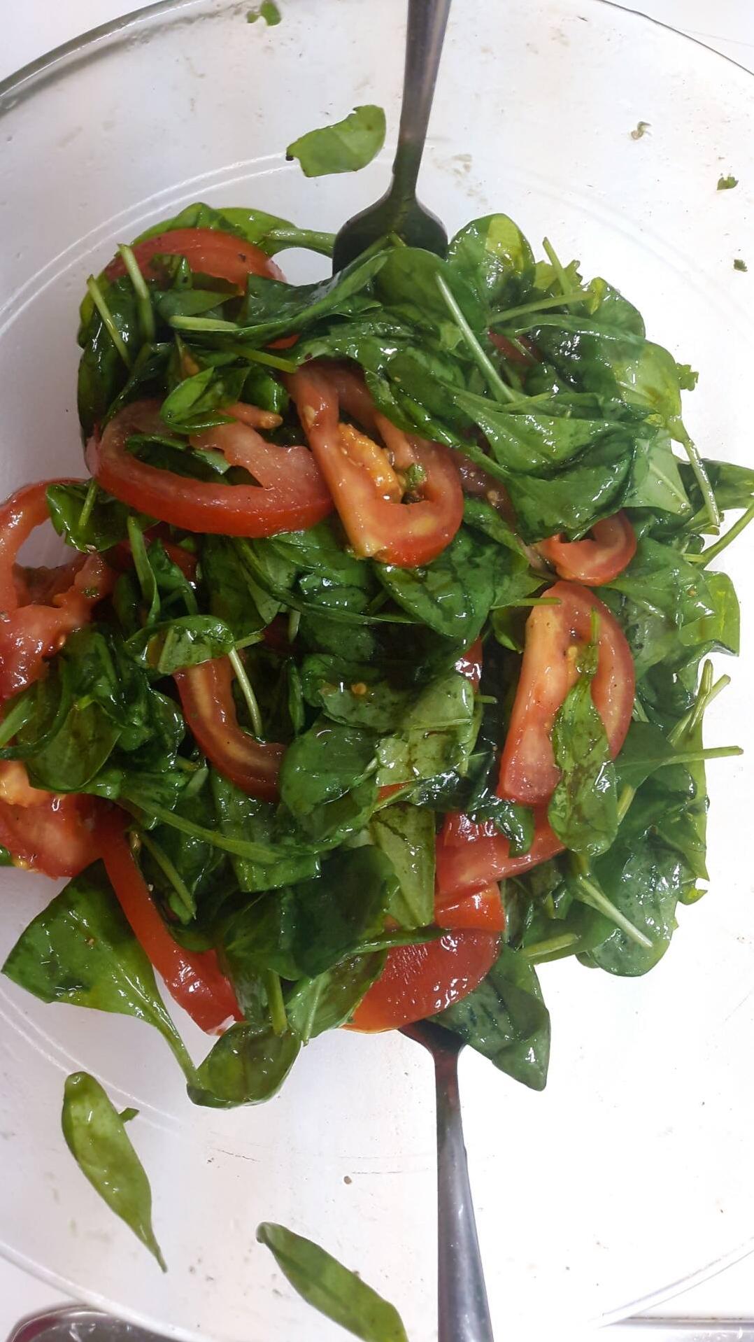 Vegan Spinach Salad Recipe | Healthy and Delicious!
