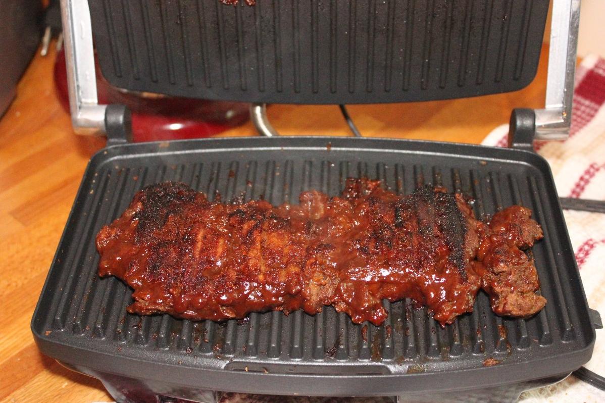  Get your grill on with these mouth-watering seitan BBQ ribs.