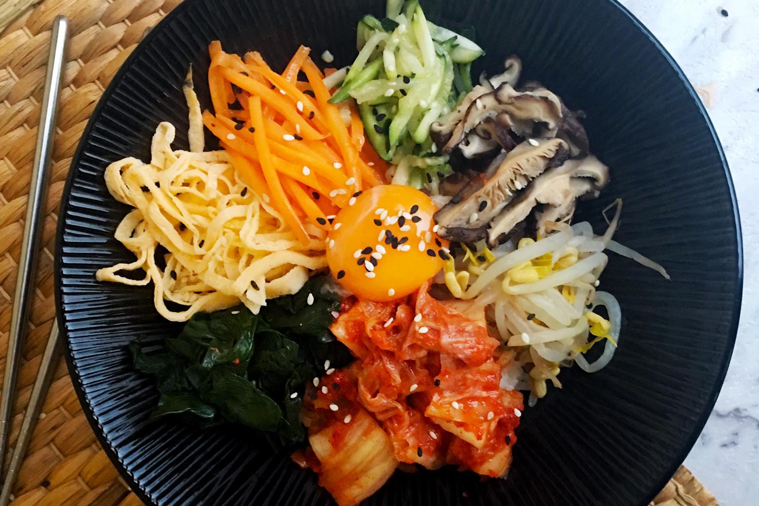  How to turn leftovers into perfection: bibimbap. Use up some of your veggies today!