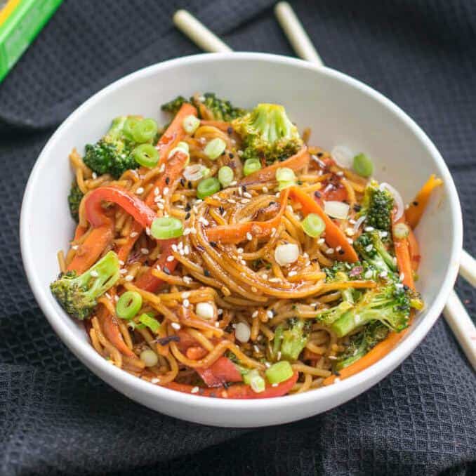 I bet you can't resist the smell and taste of these Vegan Garlic Asian Noodles once you try them!