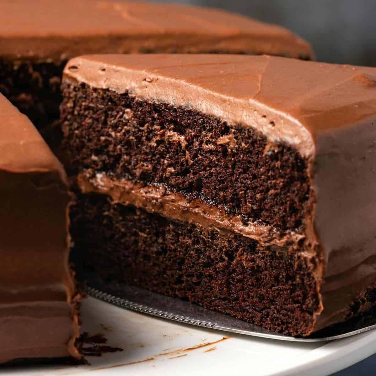  Leave out the guilt and add in the flavor with this decadent chocolate cake recipe.