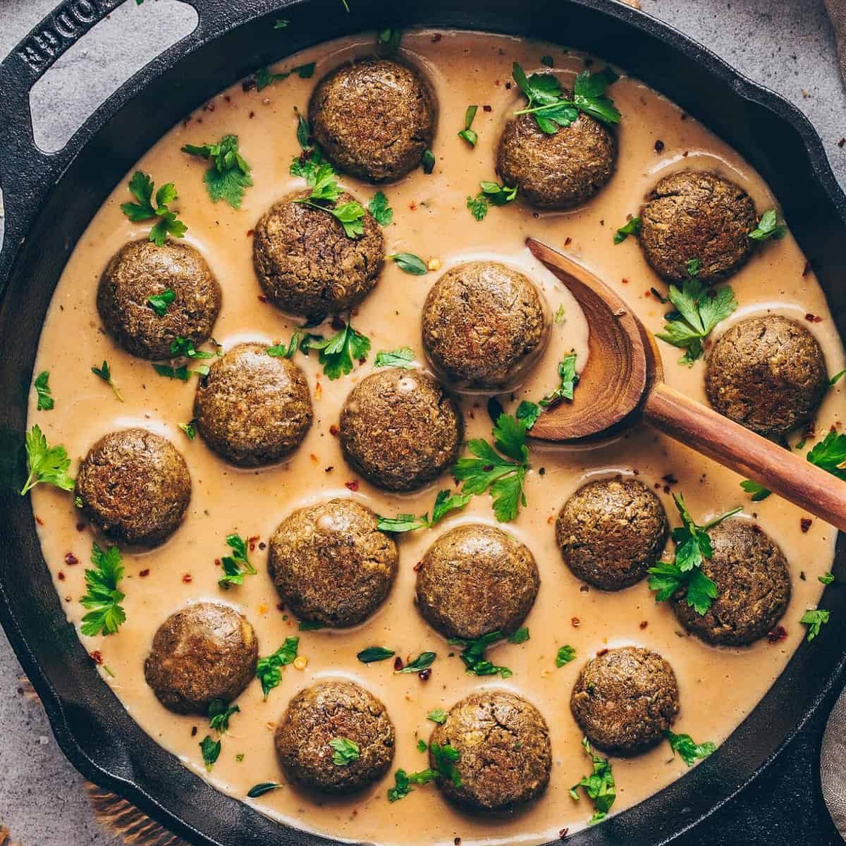  Making your own vegetarian meatballs has never been easier.