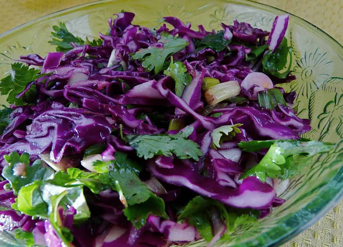  Purple power: This vibrant salad is rich in antioxidants and bursting with flavor.