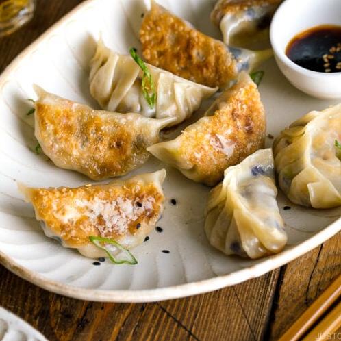  Ready to take a flavorful journey to East Asia with these vegetarian gyoza?