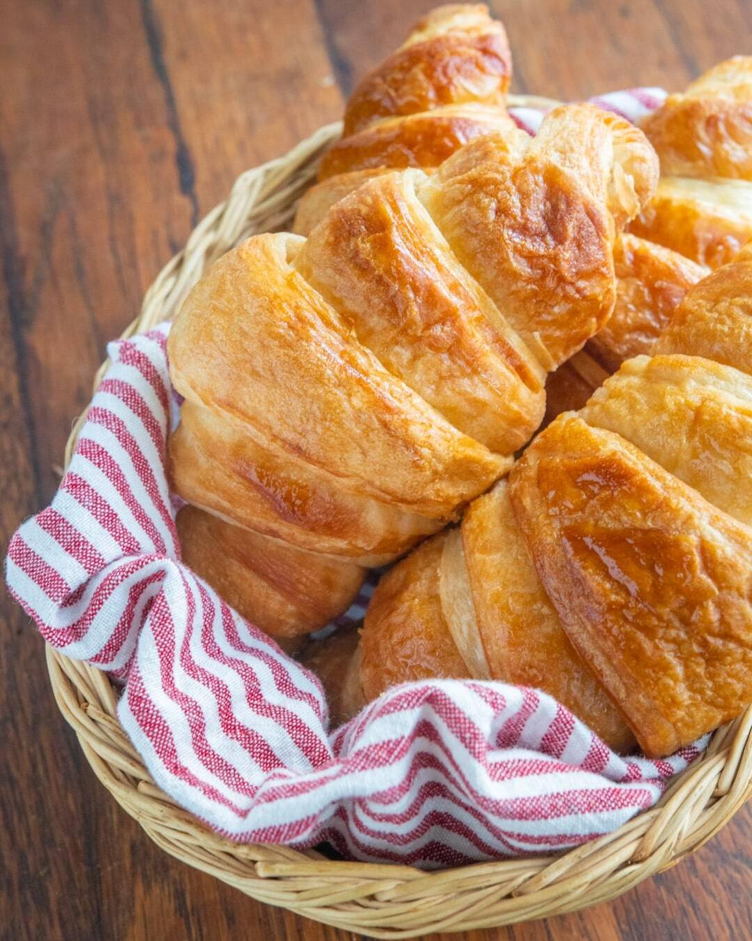  Rise and shine with these flaky vegan croissants!
