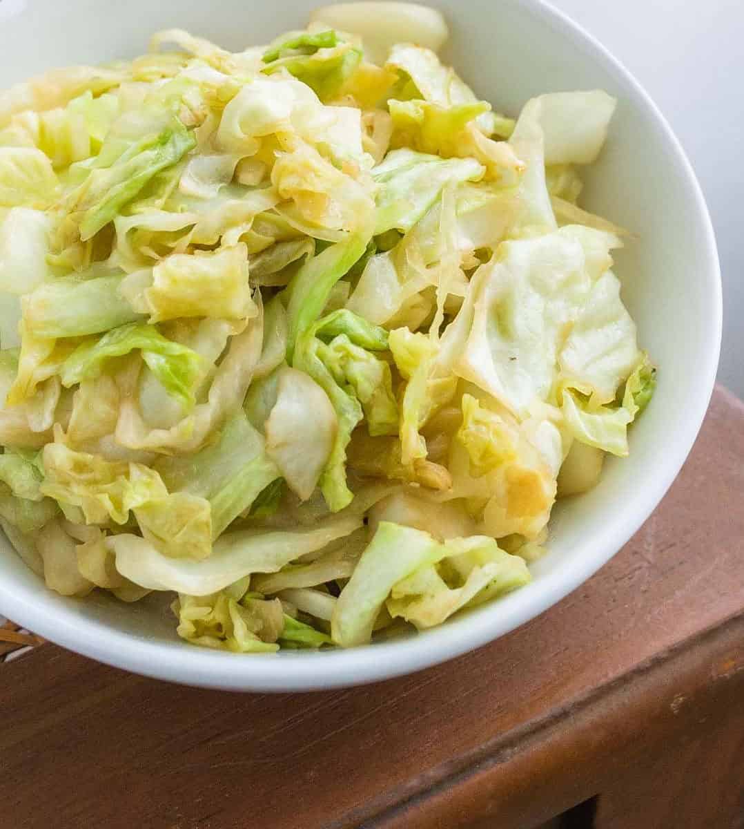  Savor the crunch with this vegan fried celery and cabbage recipe that packs a punch of flavor with every bite.