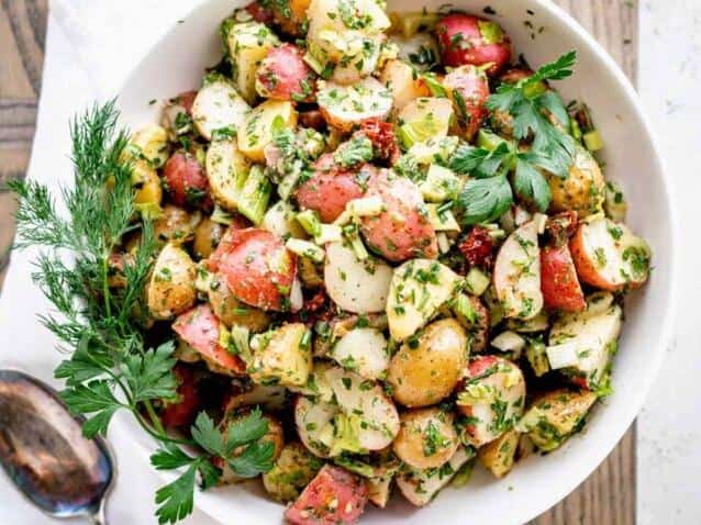  Say goodbye to bland potato salad and try this delicious vegan alternative instead.