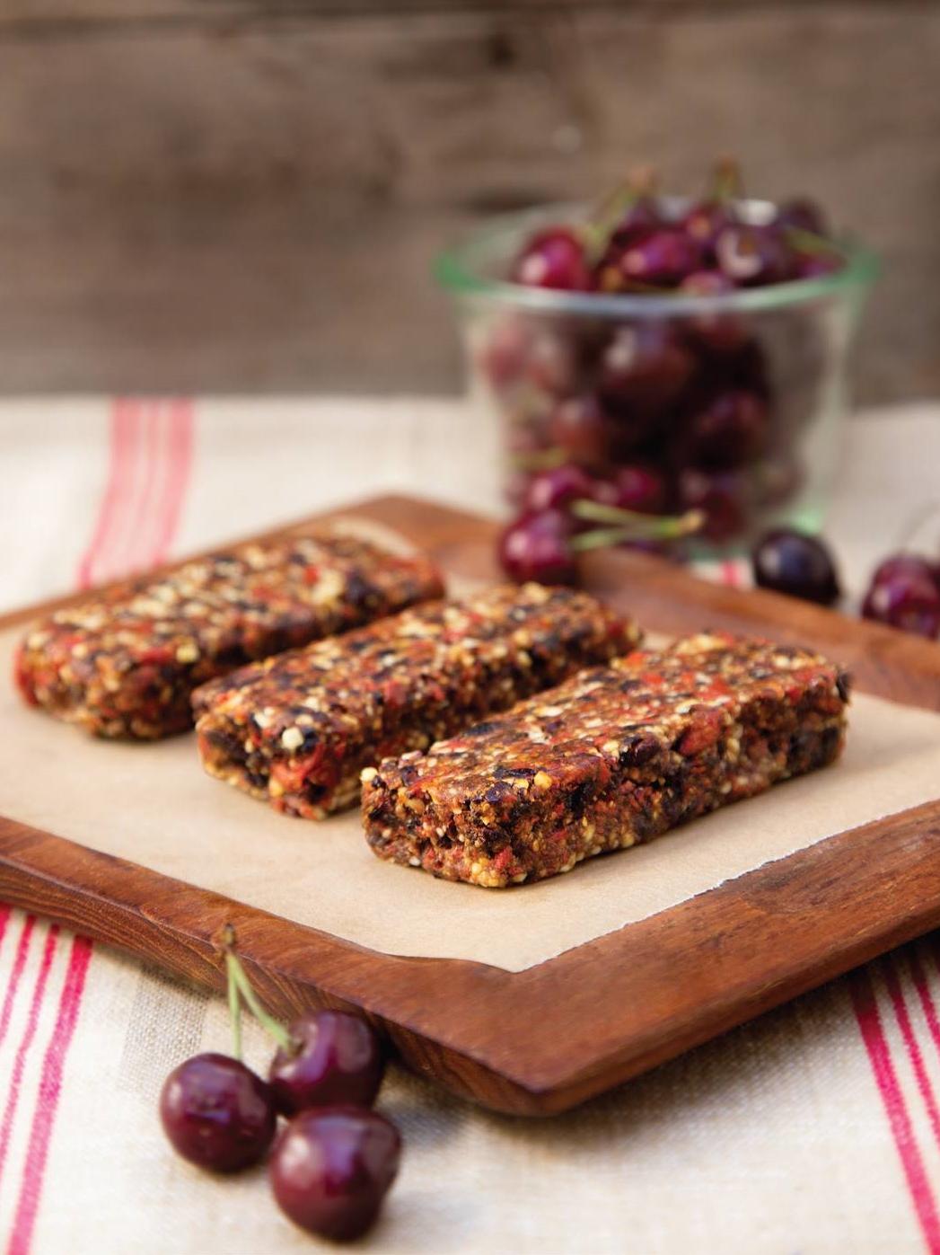  Say goodbye to boring snacks with these vegan energy bars that are bursting with flavor and texture.