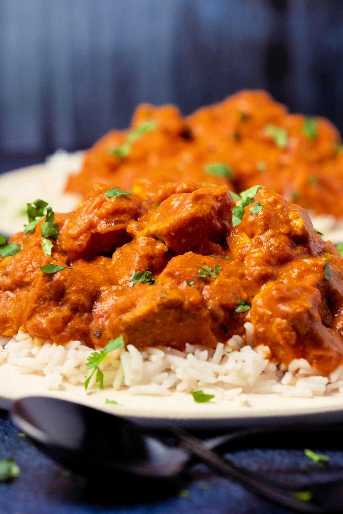  Say goodbye to gluttonous recipes and satisfy your cravings with this healthy, nutritious and filling gluten-free vegan tikka masala.