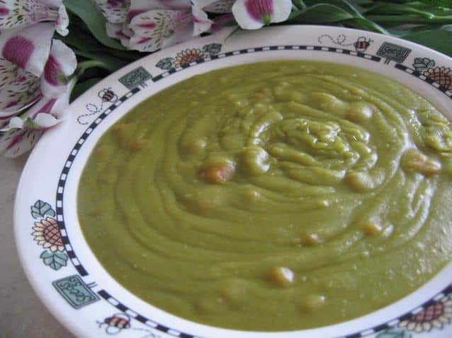 Delicious Split Pea Soup Recipe for Chilly Nights