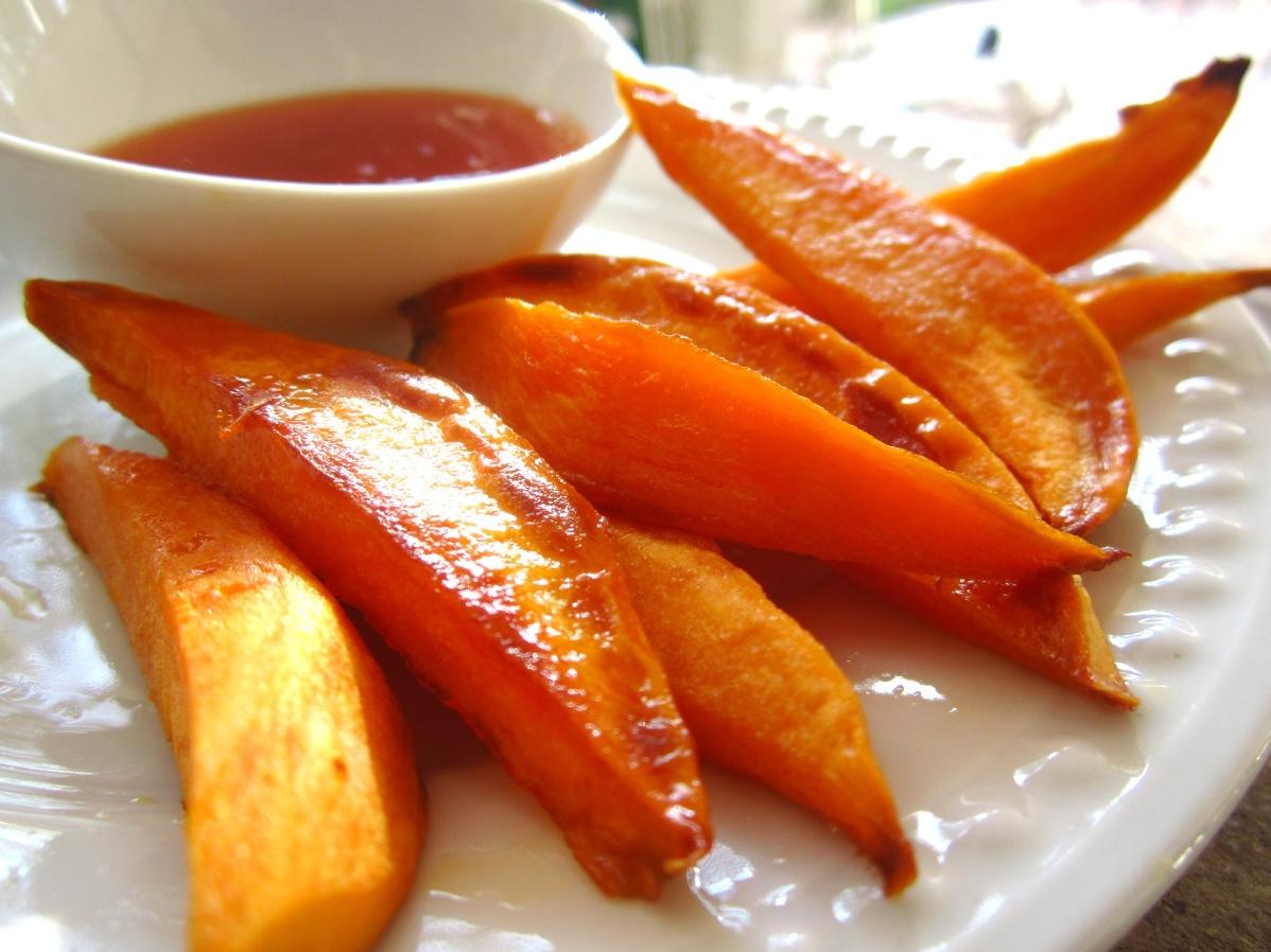  Sweet and savory come together in every bite of these agave roasted sweet potatoes.