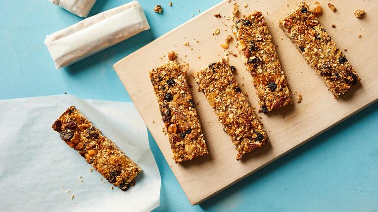  These energy bars are packed with natural and nutritious ingredients - perfect for a healthy snack on the go.