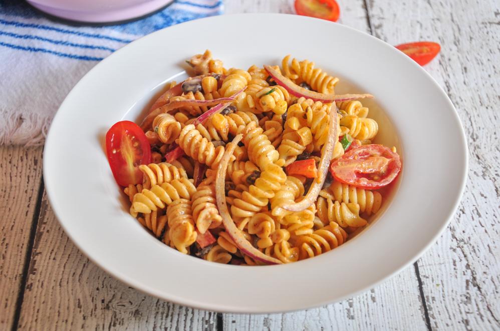  This pasta salad is perfectly satisfying and flavorful to the core!