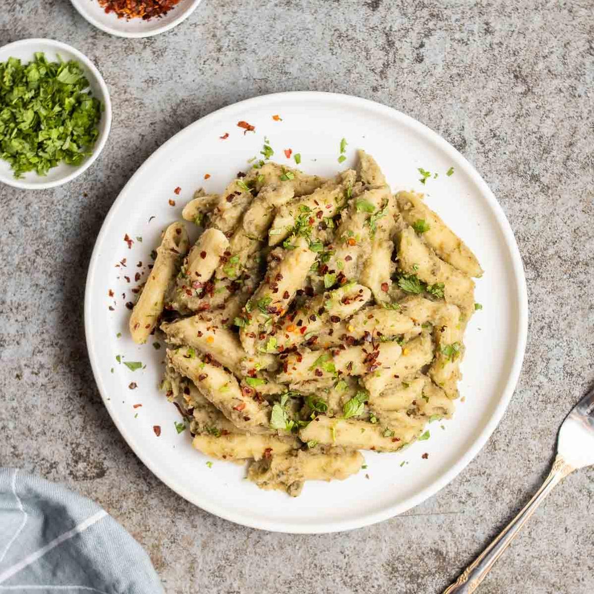  This vegan penne and broccoli recipe is perfect for when you need a quick and easy weeknight meal.