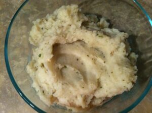 Vegan Mashed Cauliflower (Instead of Mashed Potatoes)