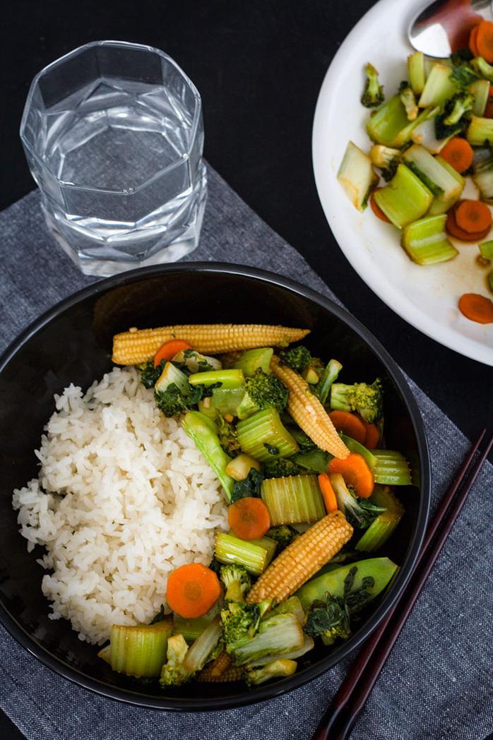 Easy Vegetarian Stir-Fry Recipe: A Delicious Meatless Option
