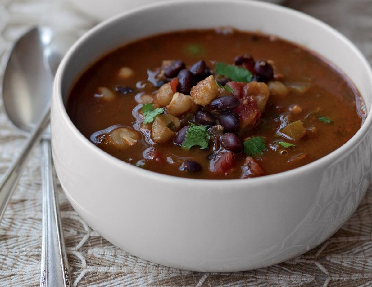 Vegetarian Hominy Chili With Beans
