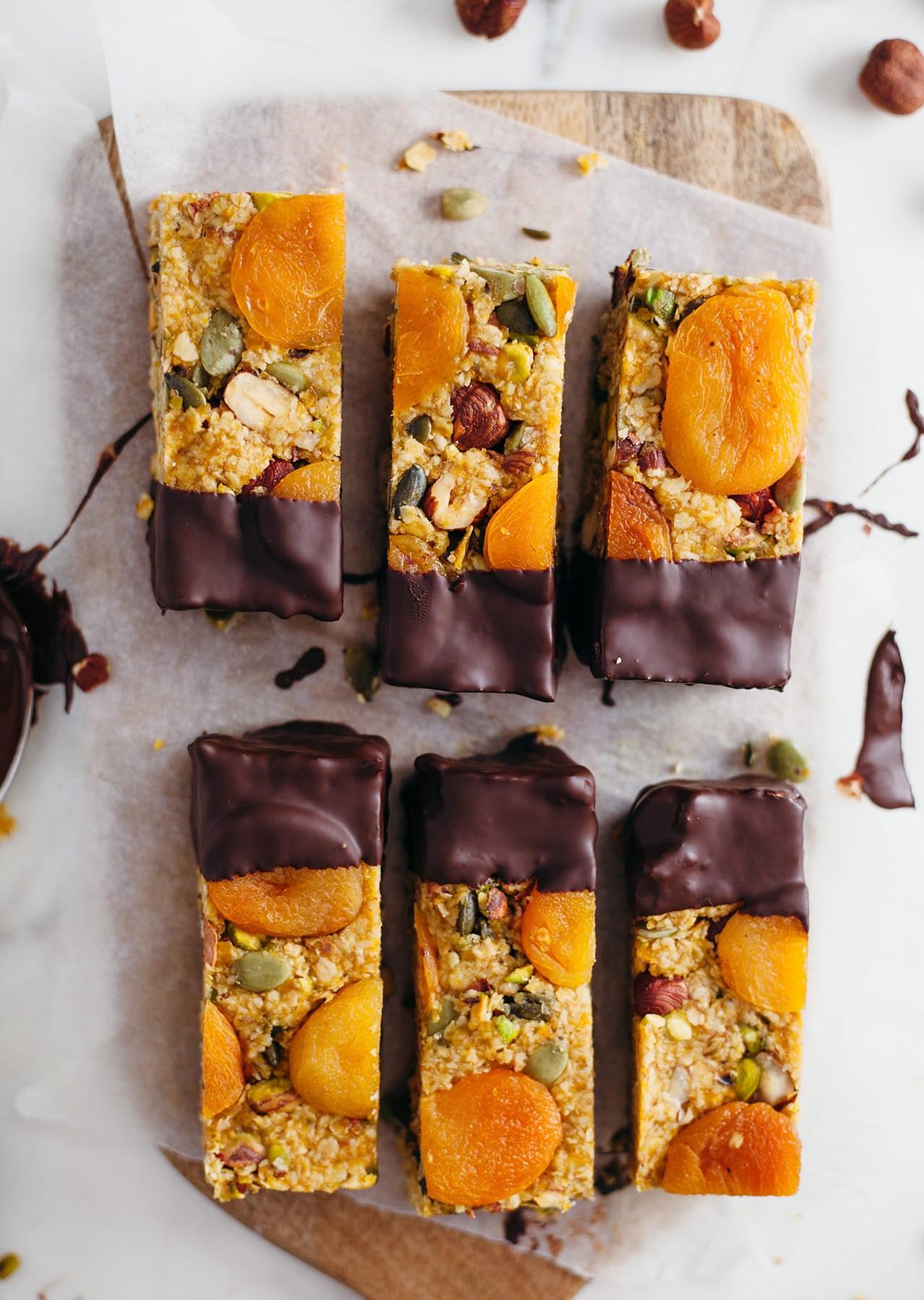  Who knew energy bars could be so colorful? These vibrant vegan bars will brighten up any snack time.