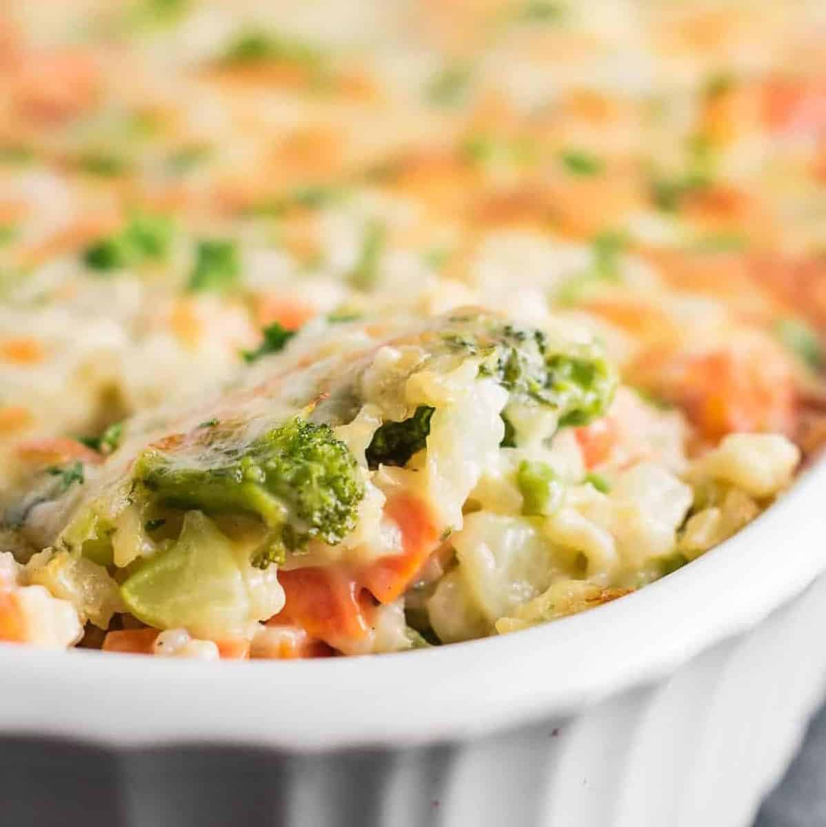  Who needs meat when you have this savory casserole? 🌱