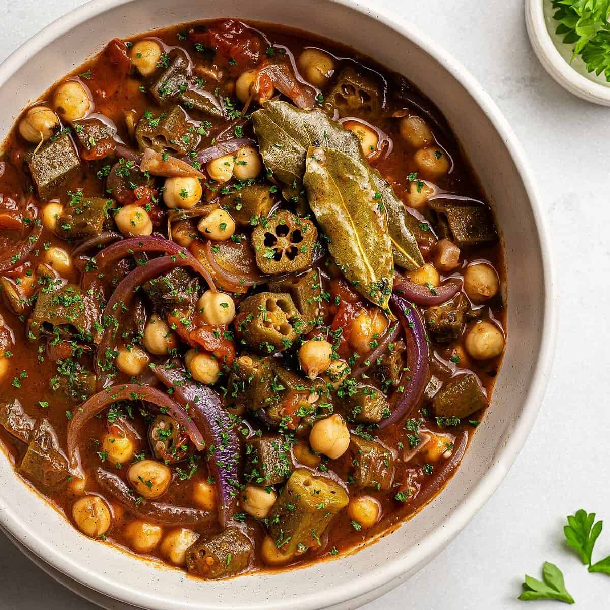  Who said vegetarian food can’t be hearty? Try this okra stew!