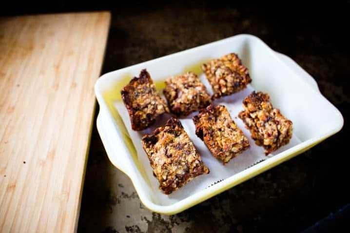 With a bit of sweetness from the dried fruit and maple syrup, these bars make for a truly satisfying treat!