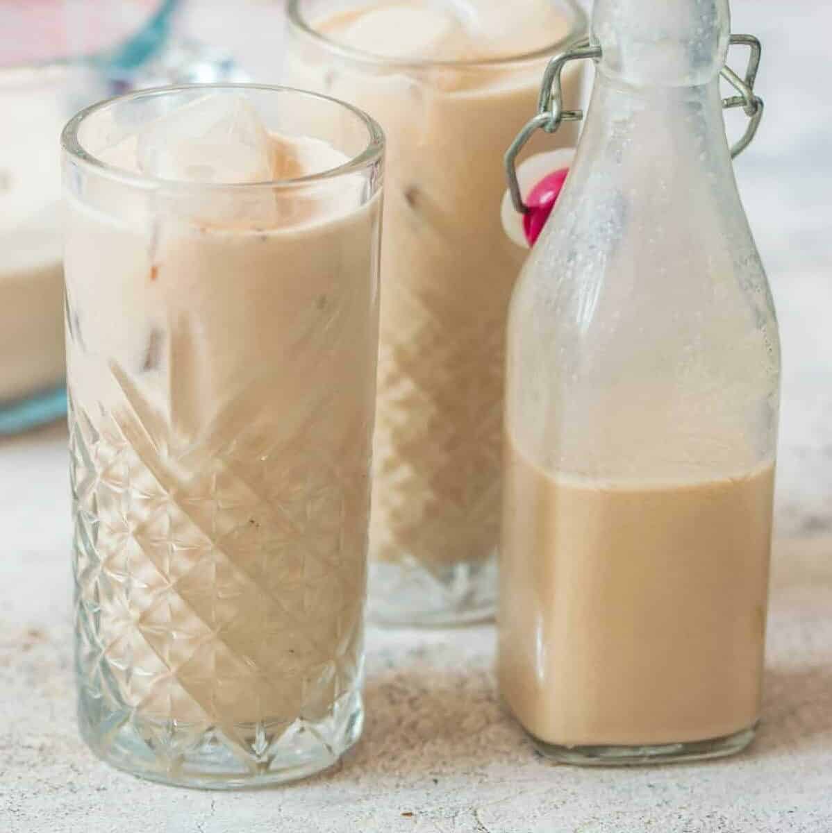  With just a few simple ingredients, you can make your own Irish cream at home!