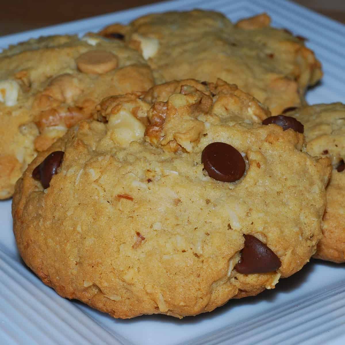  You won't be able to resist the warm and comforting aroma of freshly baked Banana Everything Cookies!