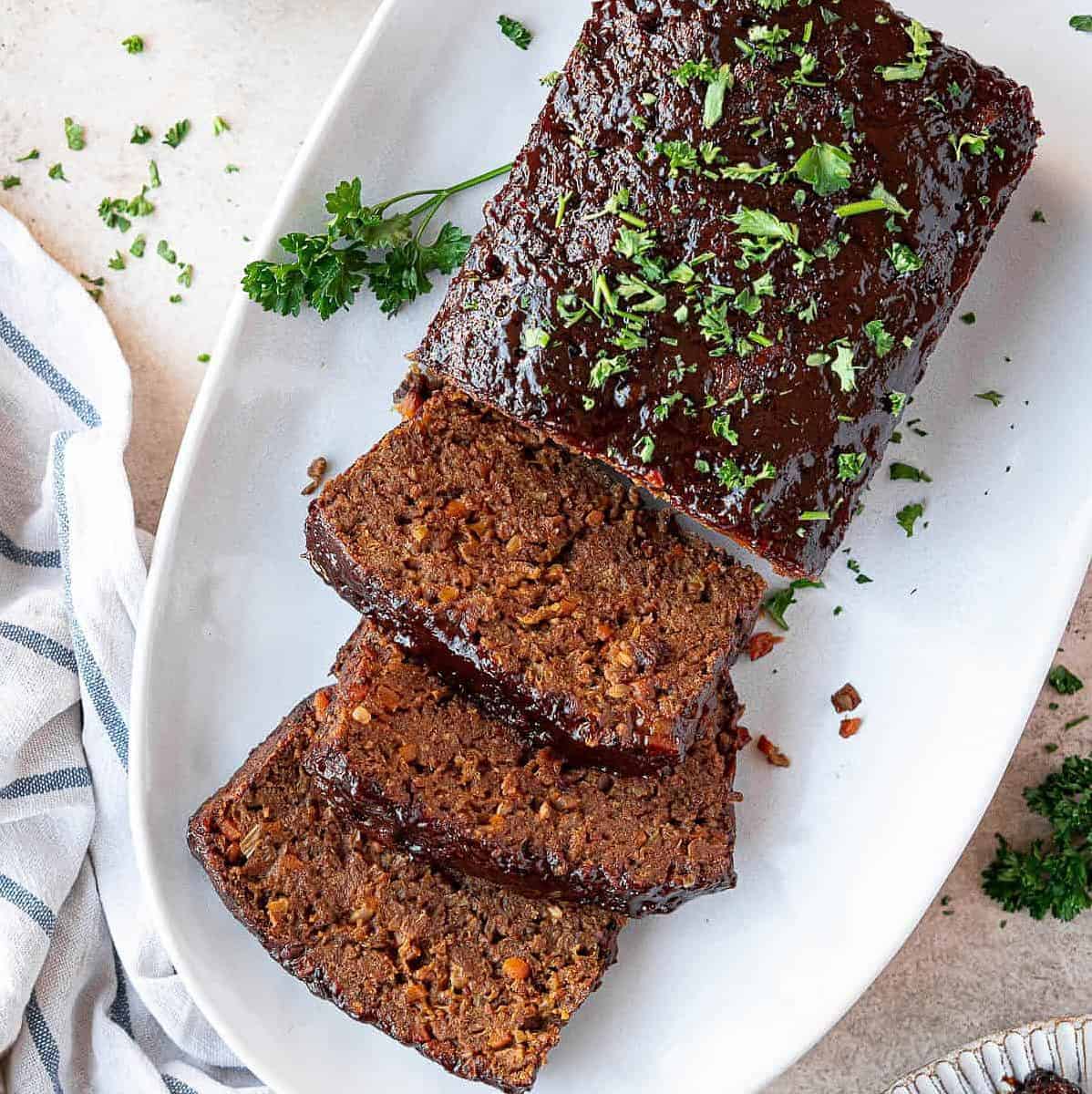 Your taste buds won't believe that this meatless-loaf is vegan.